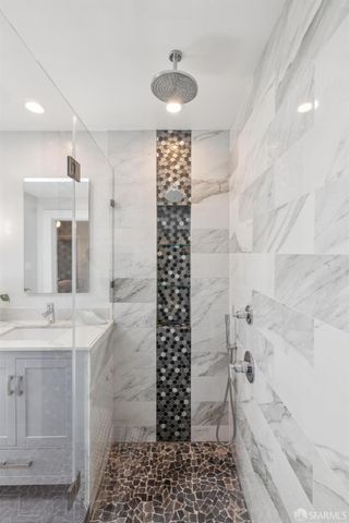 686 19th Avenue, San Francisco, CA 94121