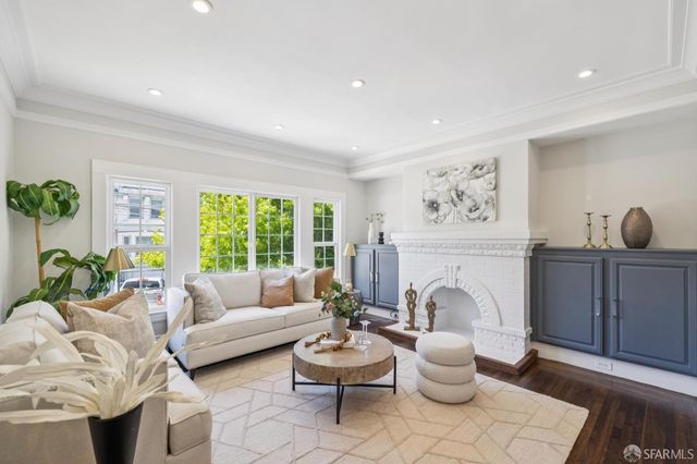 686 19th Avenue, San Francisco, CA 94121