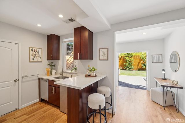 686 19th Avenue, San Francisco, CA 94121