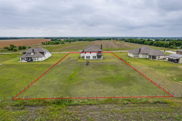 8795 County Road 502, Blue Ridge, TX 75424