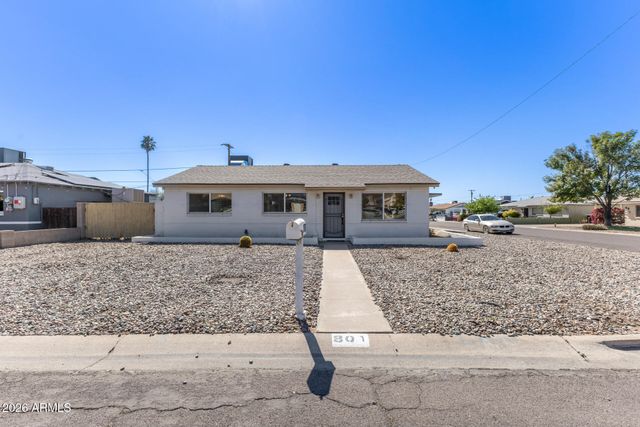 801 E RUTH Avenue, Phoenix, AZ 85020