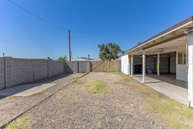 801 E RUTH Avenue, Phoenix, AZ 85020
