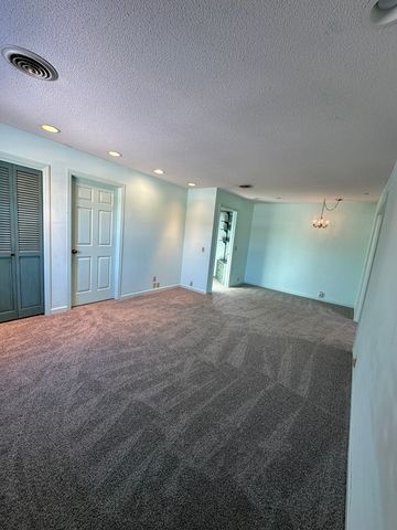 3 Hettinger Court, Monticello, IL 61856