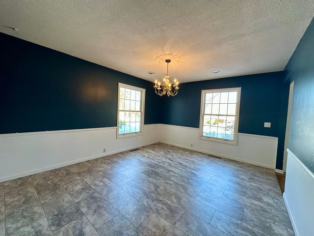 3 Hettinger Court, Monticello, IL 61856