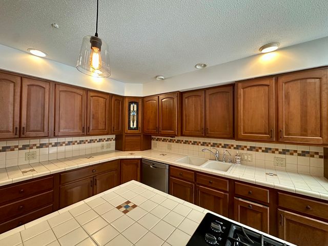 3 Hettinger Court, Monticello, IL 61856