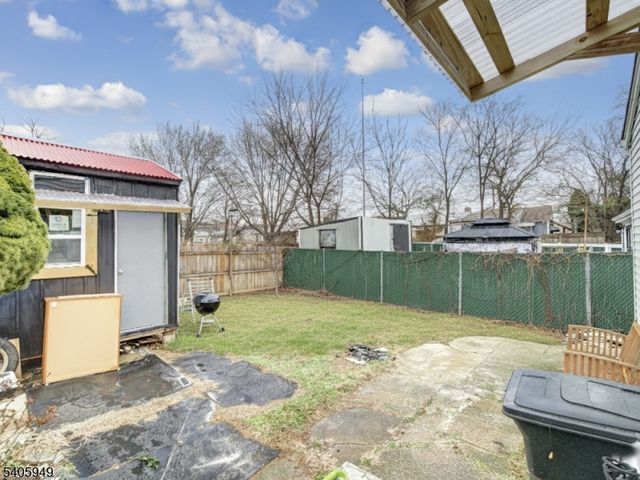 13 Merritt St, Jersey City, NJ 07305