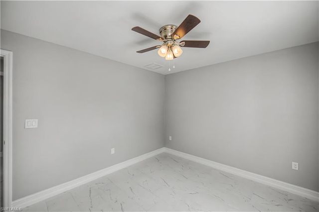 5033 N Peachtree CIR, Labelle, FL 33935