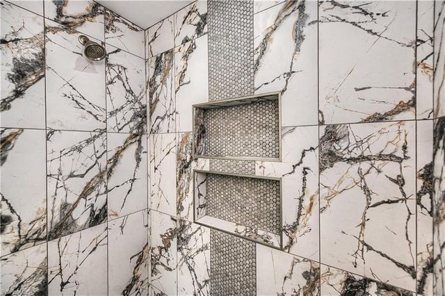 5033 N Peachtree CIR, Labelle, FL 33935