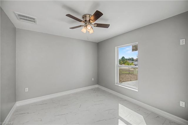 5033 N Peachtree CIR, Labelle, FL 33935