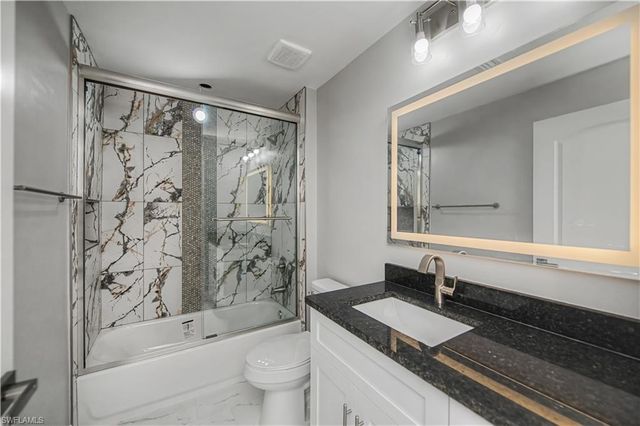 5033 N Peachtree CIR, Labelle, FL 33935