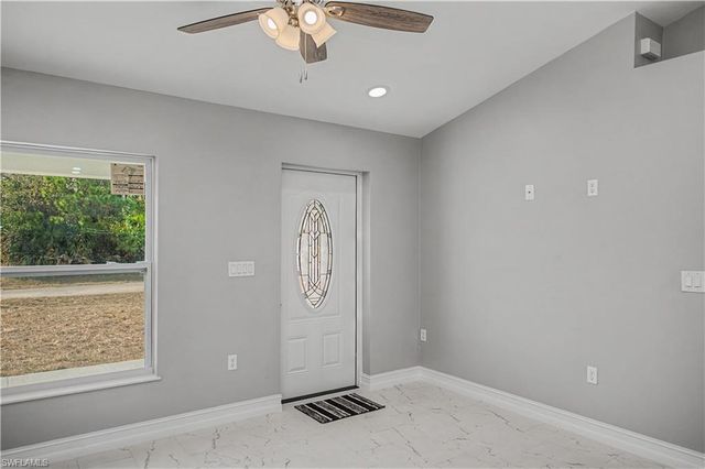 5033 N Peachtree CIR, Labelle, FL 33935