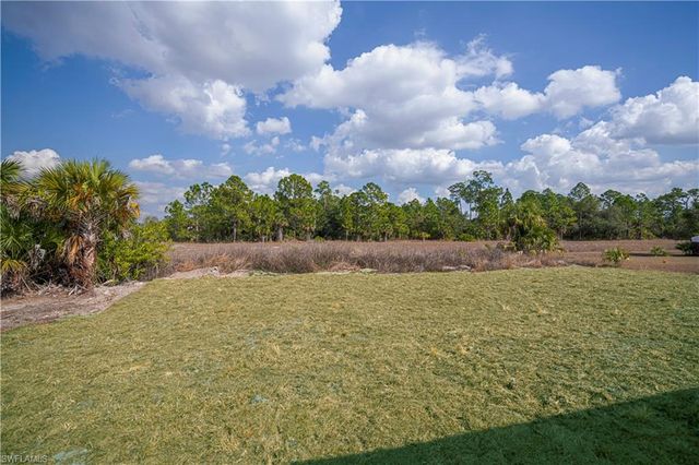 5033 N Peachtree CIR, Labelle, FL 33935