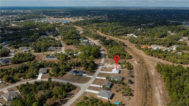 5033 N Peachtree CIR, Labelle, FL 33935