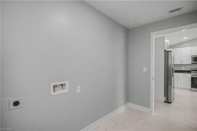 5033 N Peachtree CIR, Labelle, FL 33935