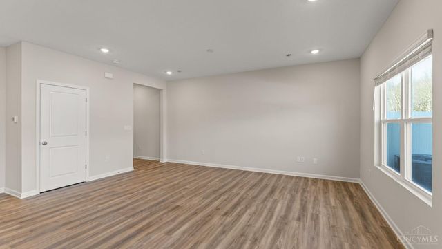 1872 Vista Lake Drive, Goshen Twp, OH 45122