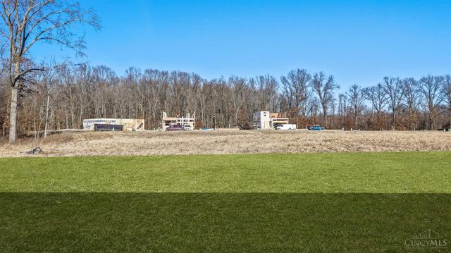 1872 Vista Lake Drive, Goshen Twp, OH 45122