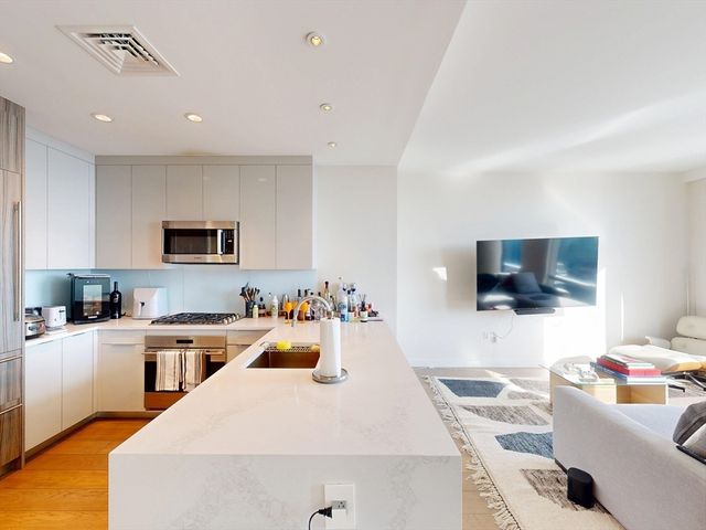 188 Brookline Ave 23B, Boston, MA 02215