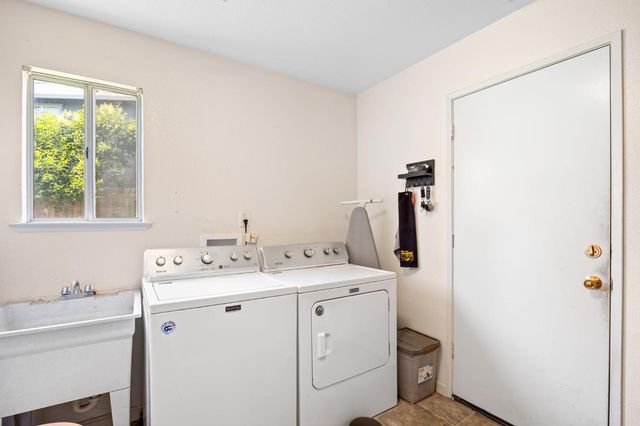 6616 Goldenwood Cir, Citrus Heights, CA 95621