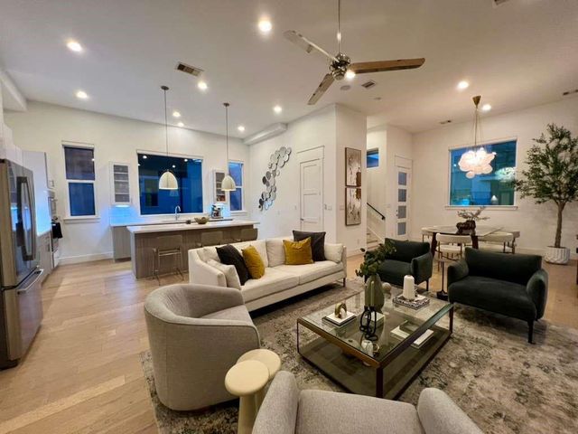 9811 Mocking Bird Hill Lane, Houston, TX 77080