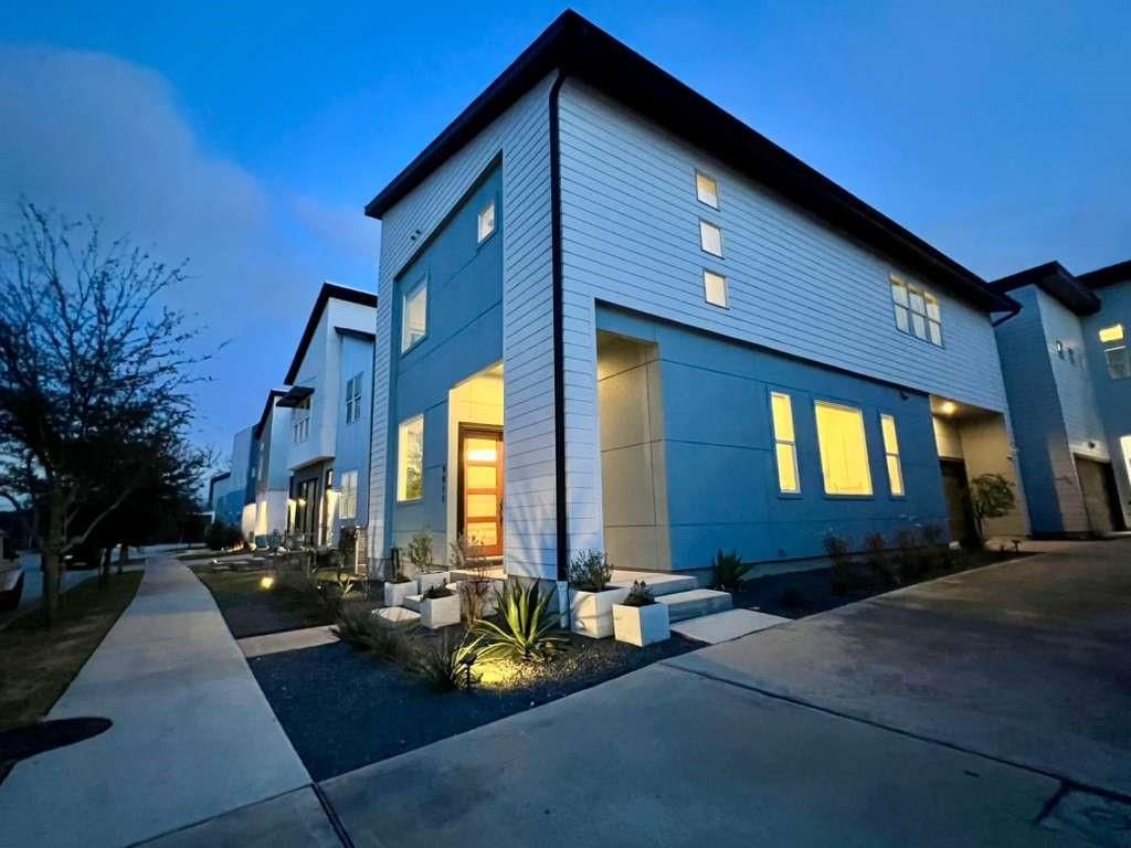 9811 Mocking Bird Hill Lane, Houston, TX 77080