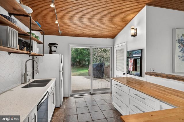 1119 CAROLINA, West Chester, PA 19380