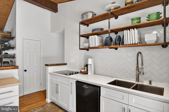 1119 CAROLINA, West Chester, PA 19380