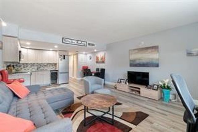 1901 N Andrews Avenue 102, Wilton Manors, FL 33311