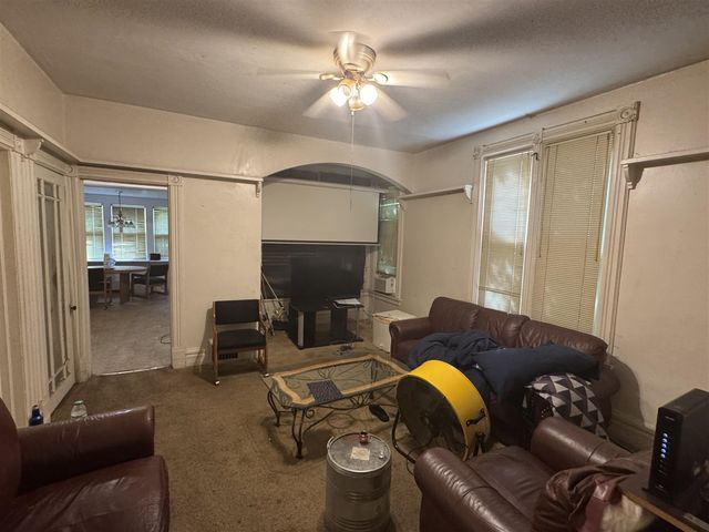 484 W Napier Avenue, Benton Harbor, MI 49022