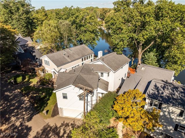 259 Oak Drive NW, North Canton, OH 44720