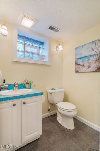 259 Oak Drive NW, North Canton, OH 44720