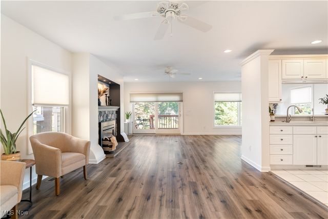 259 Oak Drive NW, North Canton, OH 44720