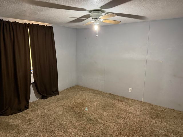 464 Red Hen Rd, Gladewater, TX 75647