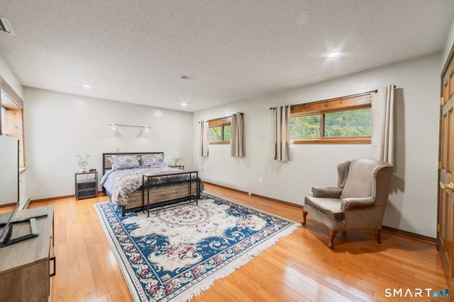 26 Vidich Lane, Naugatuck, CT 06770