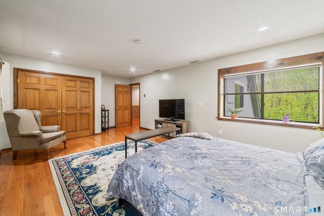 26 Vidich Lane, Naugatuck, CT 06770
