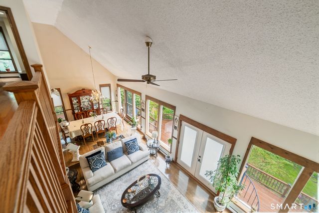 26 Vidich Lane, Naugatuck, CT 06770