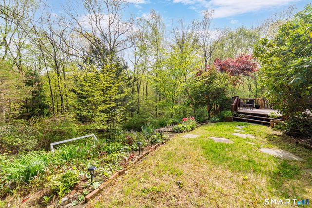 26 Vidich Lane, Naugatuck, CT 06770