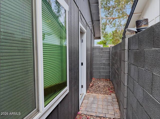 7135 W FLOWER Street, Phoenix, AZ 85033