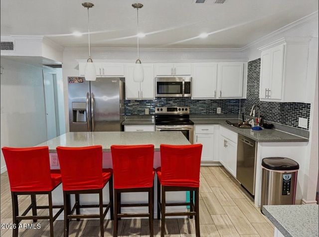 7135 W FLOWER Street, Phoenix, AZ 85033