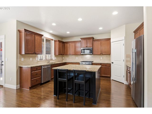 14734 PURPLE ASH Way, Oregon City, OR 97045