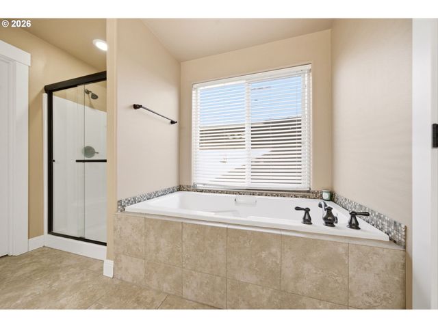 14734 PURPLE ASH Way, Oregon City, OR 97045