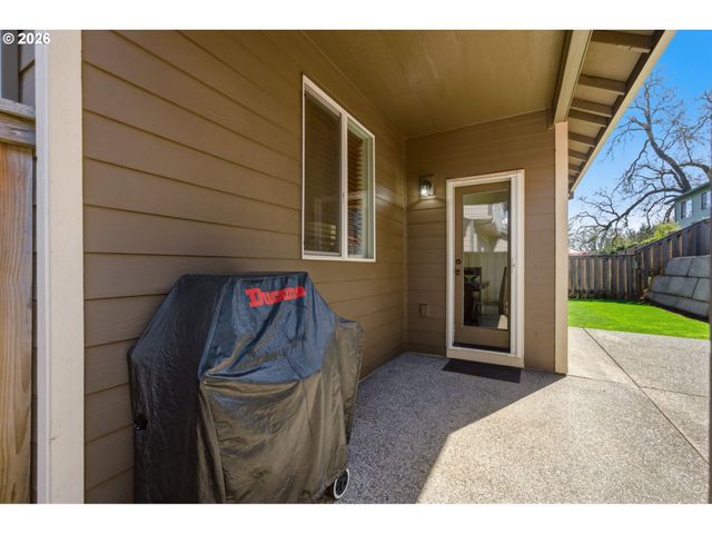 14734 PURPLE ASH Way, Oregon City, OR 97045