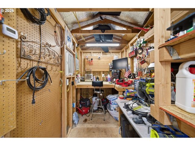 14734 PURPLE ASH Way, Oregon City, OR 97045