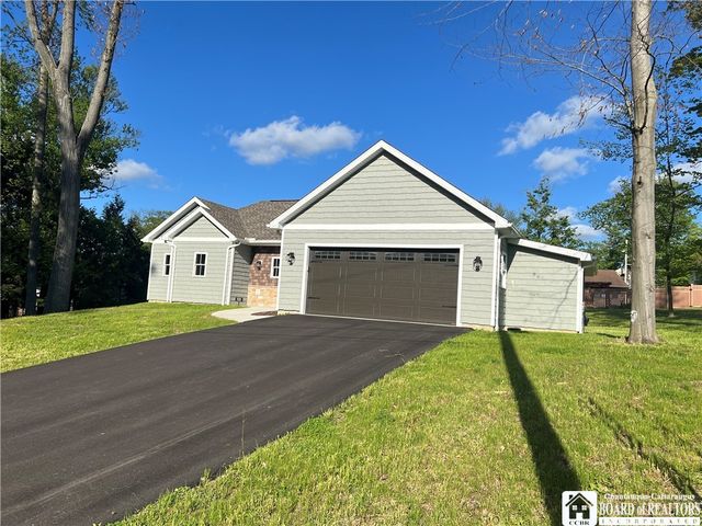 113 Warwick Road, Ellicott, NY 14701