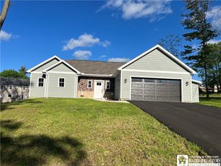 113 Warwick Road, Ellicott, NY 14701