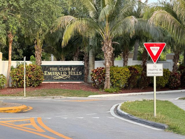 4040 N Hills Drive 35, Hollywood, FL 33021