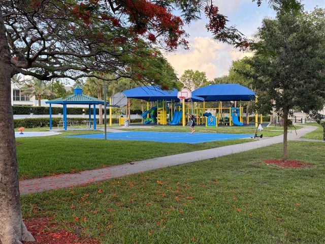 4040 N Hills Drive 35, Hollywood, FL 33021