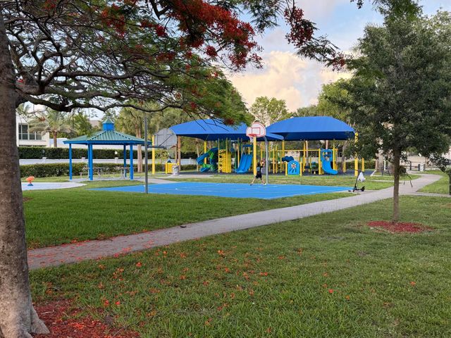 4040 N Hills Drive 35, Hollywood, FL 33021