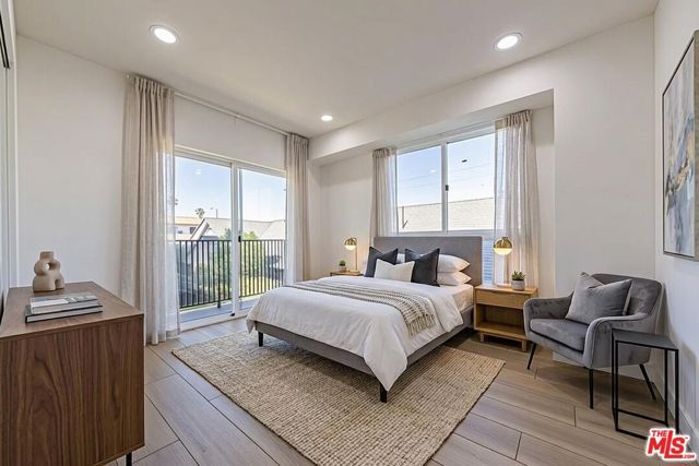 5434 Romaine Street, Los Angeles, CA 90038