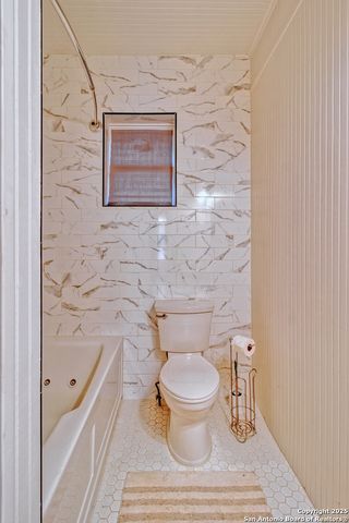 8 WILDWOOD TRL, New Braunfels, TX 78130