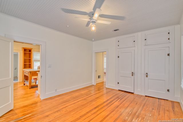 8 WILDWOOD TRL, New Braunfels, TX 78130